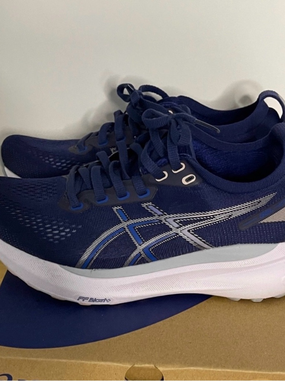 Asics Gel Kayano 31 - Picture 5 of 9